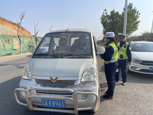 交警5