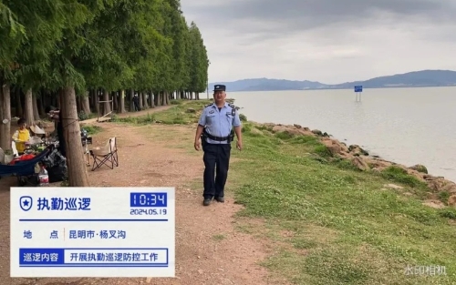 图4